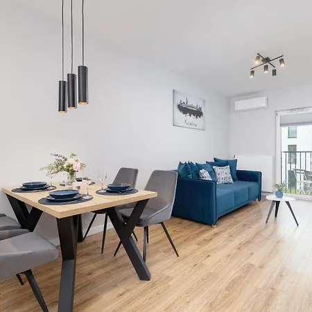 Kielkowskiego Modern & Comfy With Balcony Cracow By Renters * Krakow
