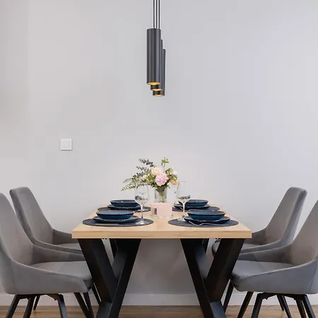 Apartmán Kielkowskiego Modern & Comfy With Balcony Cracow By Renters