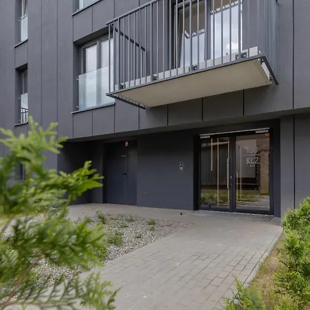 Kielkowskiego Modern & Comfy With Balcony Cracow By Renters *