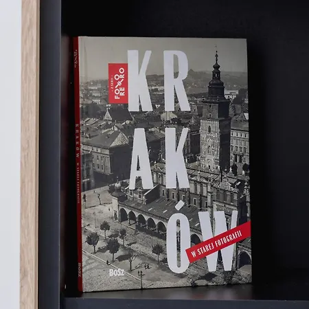 Kielkowskiego Modern & Comfy With Balcony Cracow By Renters كراكوفيا